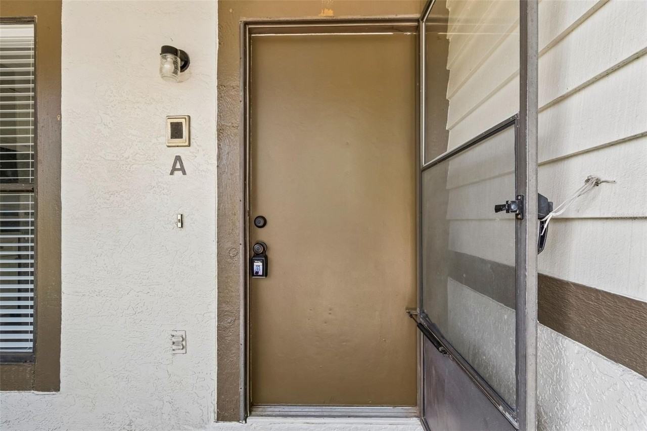 2945 Grovewood Blvd #A - Photo 5 of 50