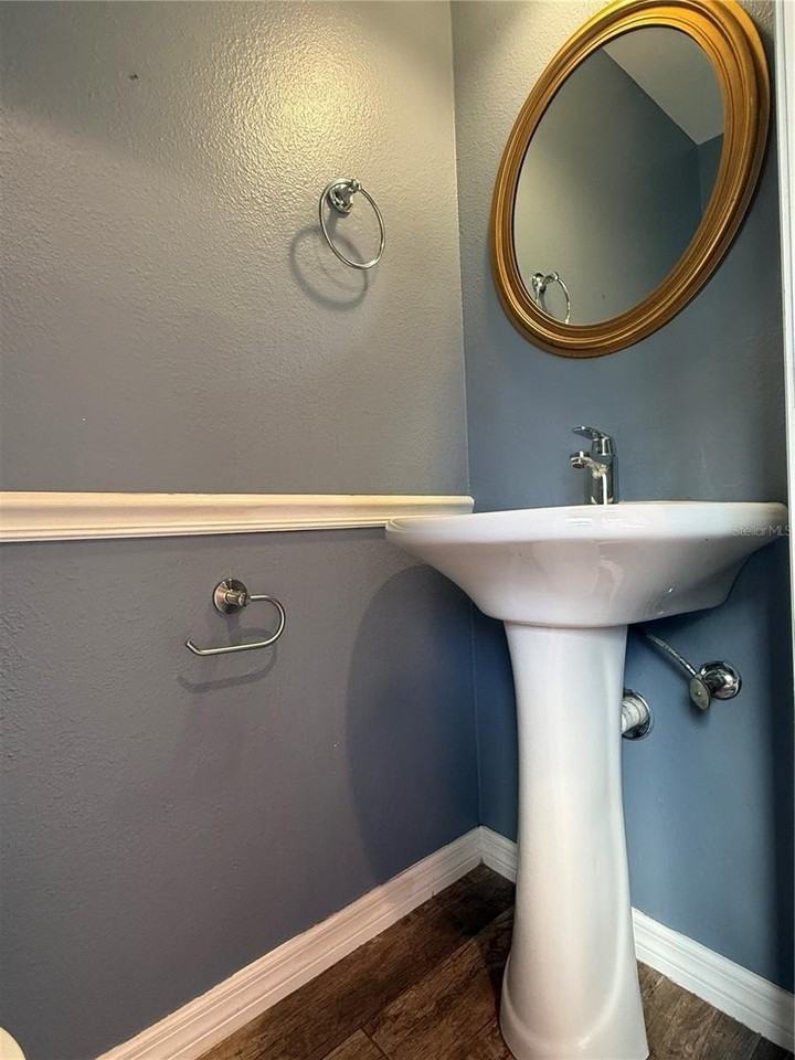 16335 Rambling Vine Dr W - Photo 6 of 24