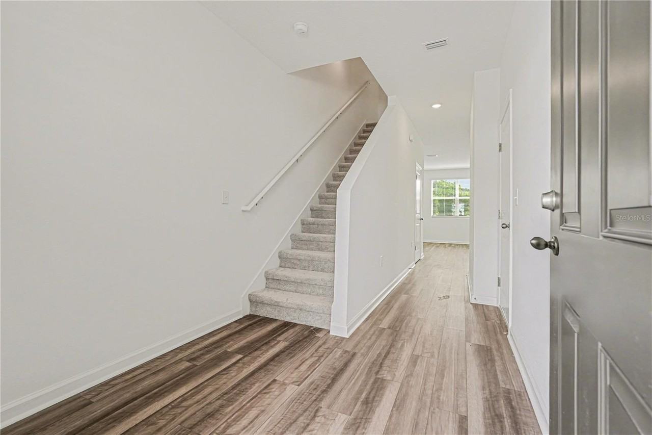 11890 Sylvia St - Photo 6 of 30