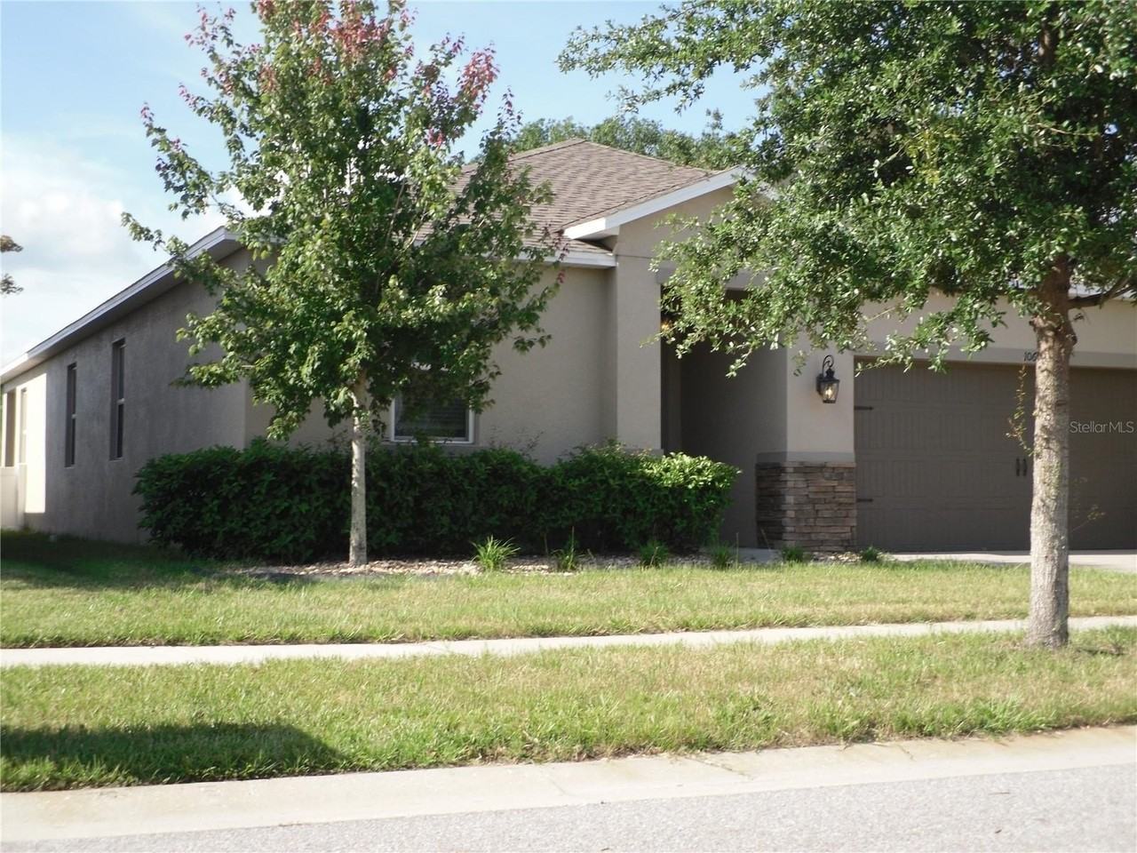 10638 Laguna Plains Dr - Photo 4 of 45