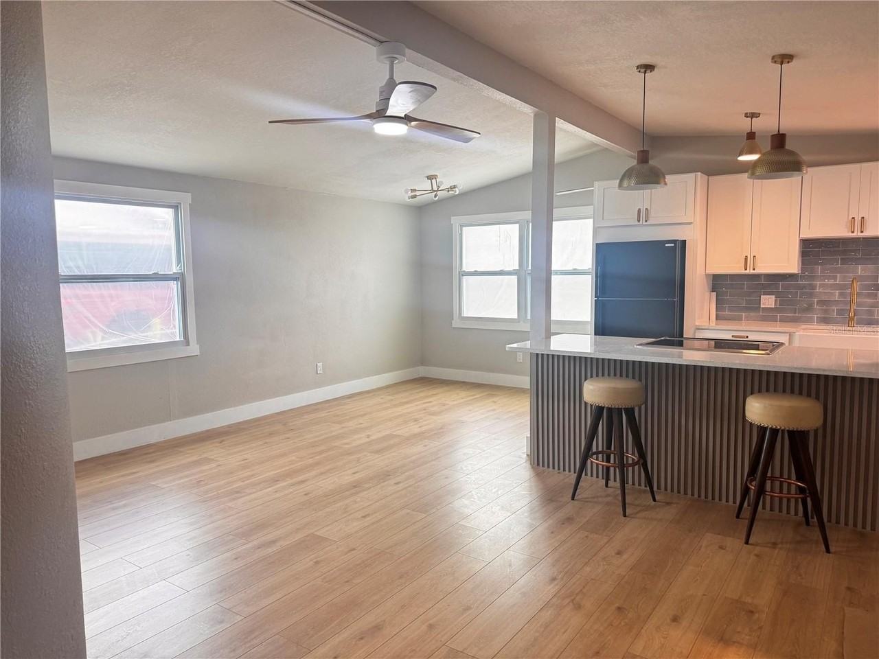 3205 E Shadowlawn Ave - Photo 3 of 24