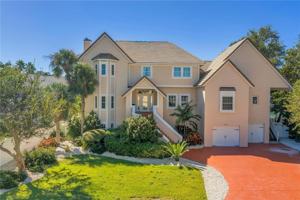 featured image of 104 5th St E