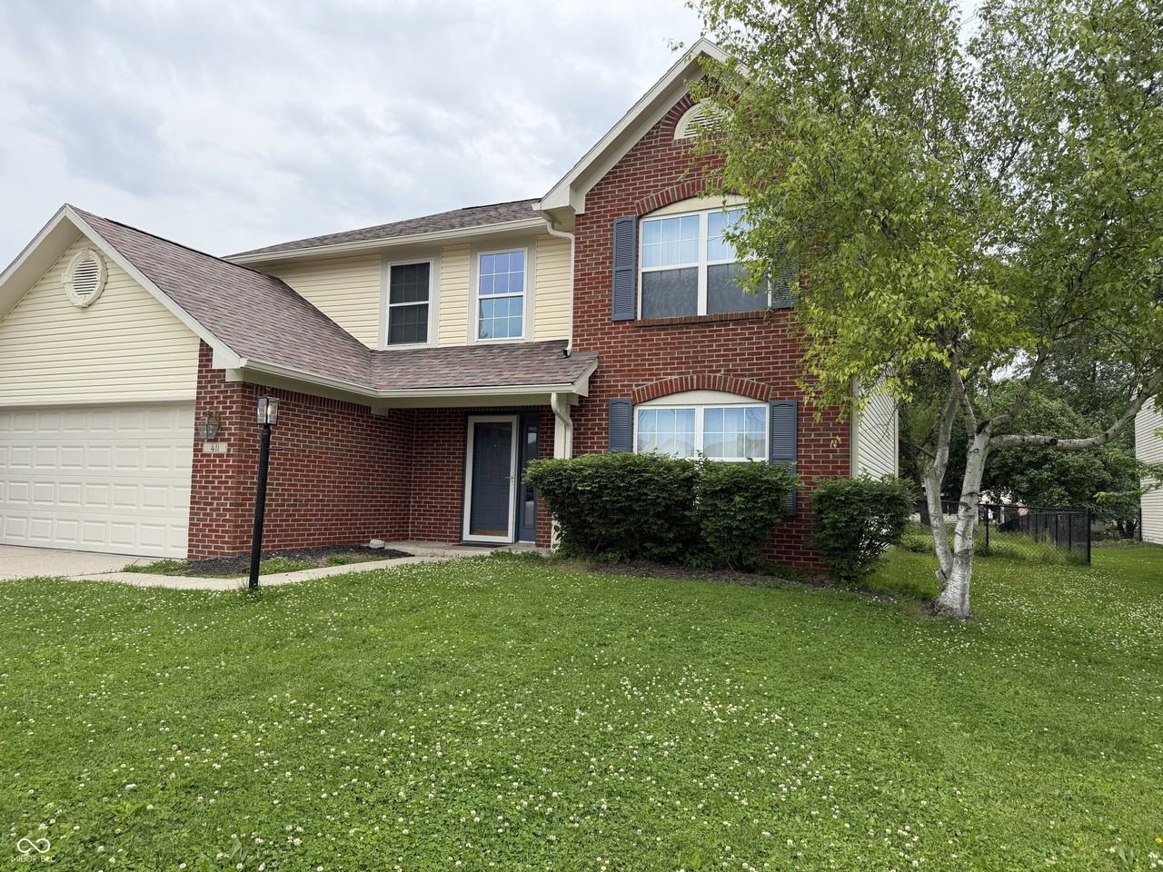 411 Garden Grace Dr - Photo 4 of 43