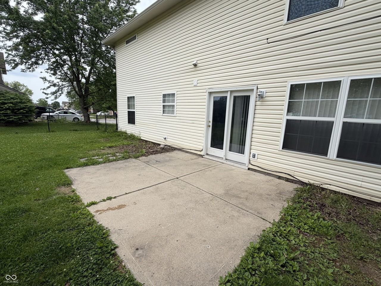 411 Garden Grace Dr - Photo 5 of 43