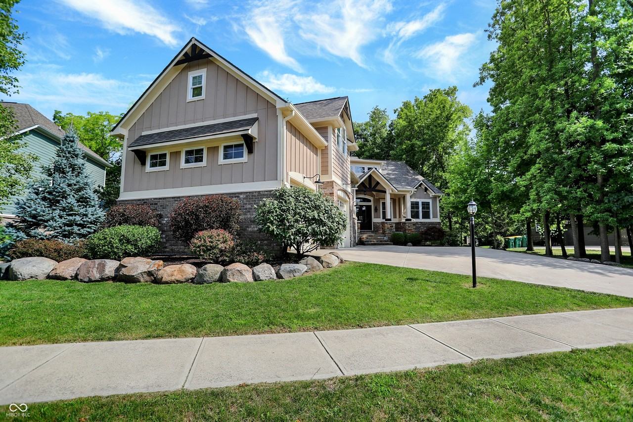 16893 Oak Manor Dr - Photo 2 of 50