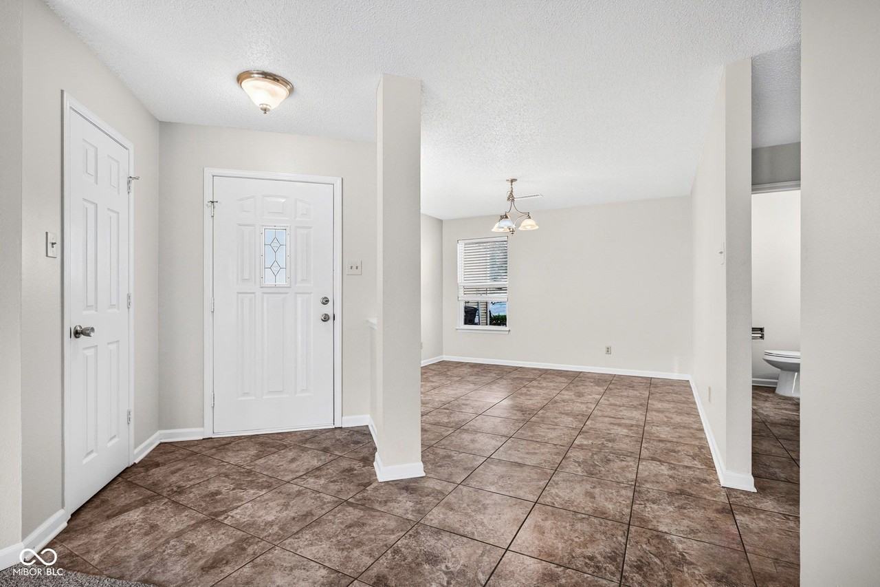 6666 Black Antler Cir - Photo 3 of 38