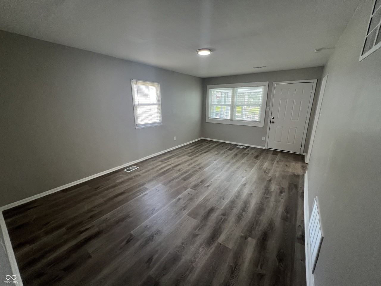2920 N Lasalle St - Photo 3 of 15