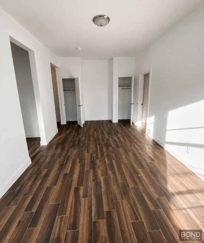 1295 Pacific St - Photo 5 of 9