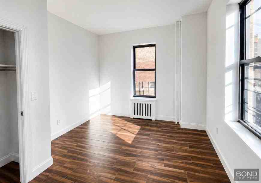 1295 Pacific St - Photo 6 of 9