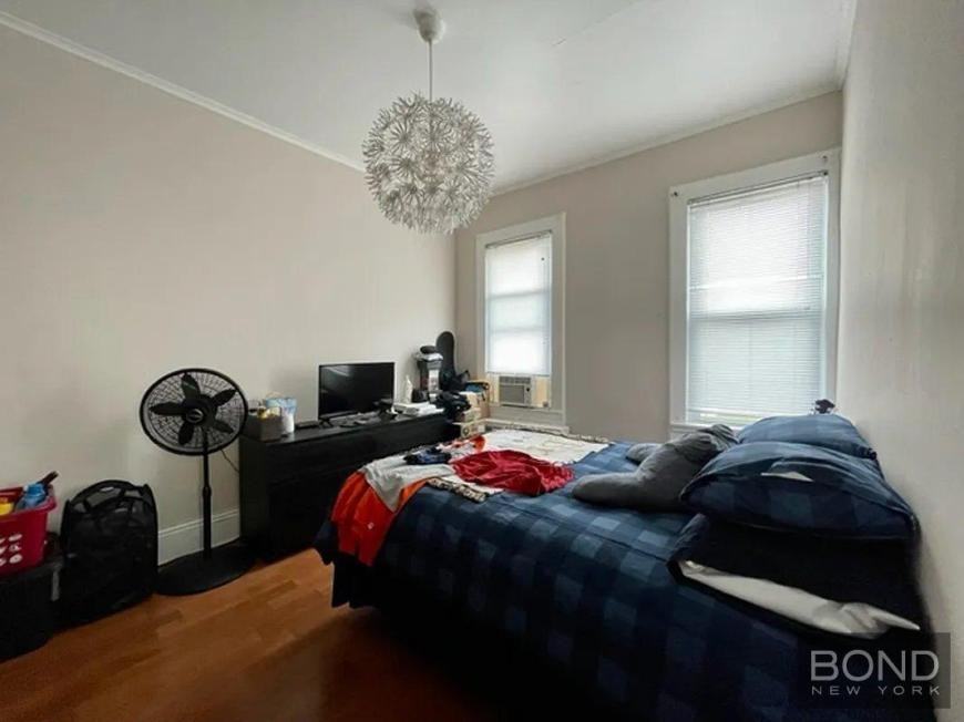 3211 38th Ave - Photo 5 of 10