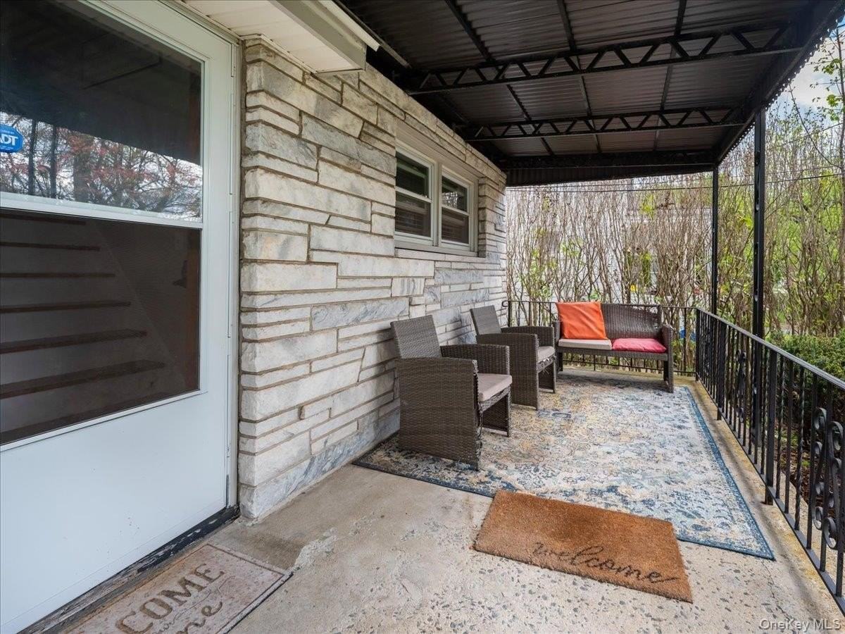 16 W Maltbie Ave - Photo 2 of 30