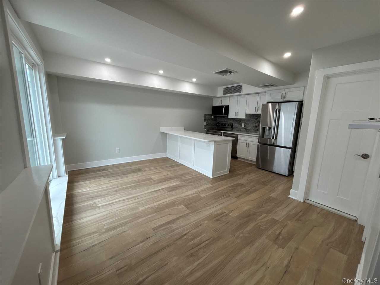 21 Prime Ave #1 - Photo 4 of 18