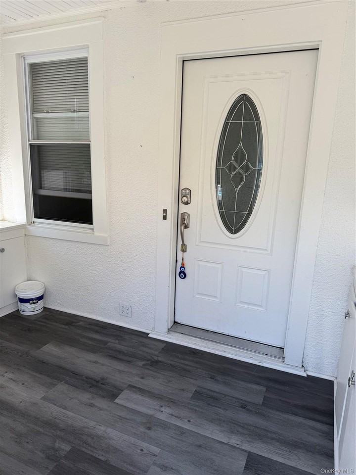 9 Franklin St - Photo 2 of 13