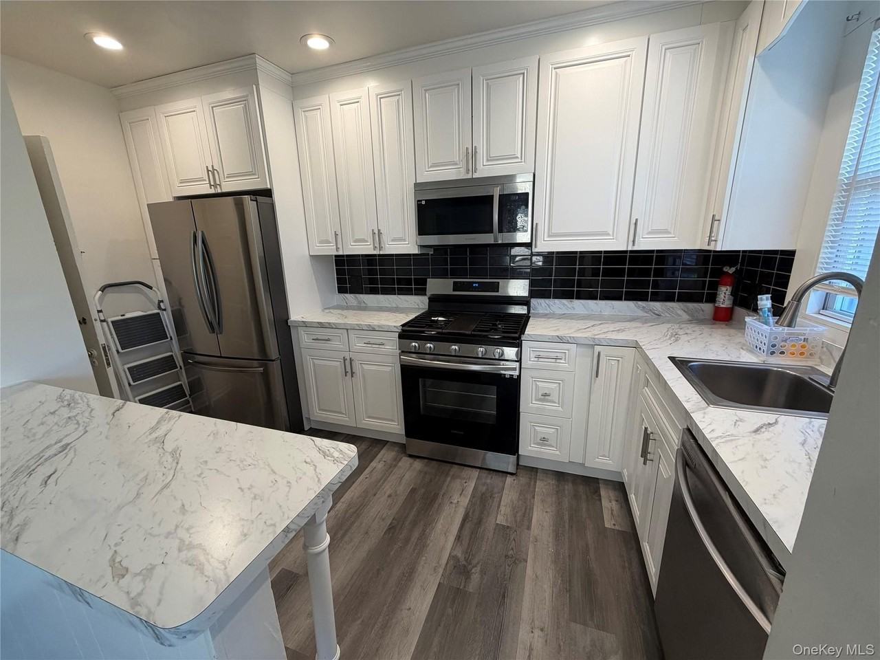 9 Franklin St - Photo 7 of 13