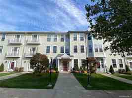 featured image of 31 Greenridge Ave #2C