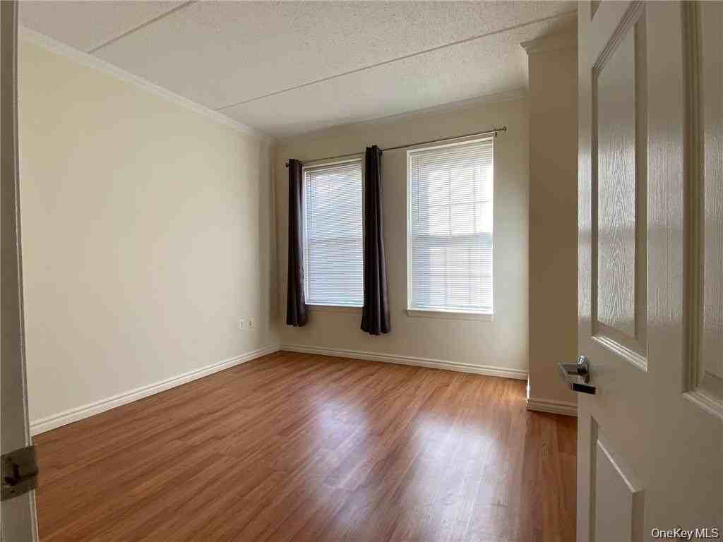 31 Greenridge Ave #2C - Photo 6 of 18