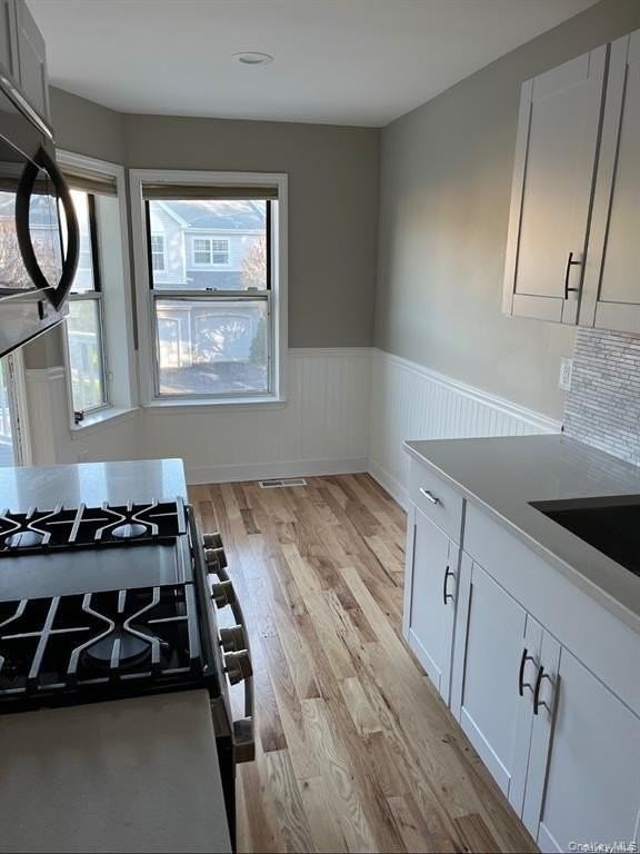 253 Windward Dr - Photo 3 of 10