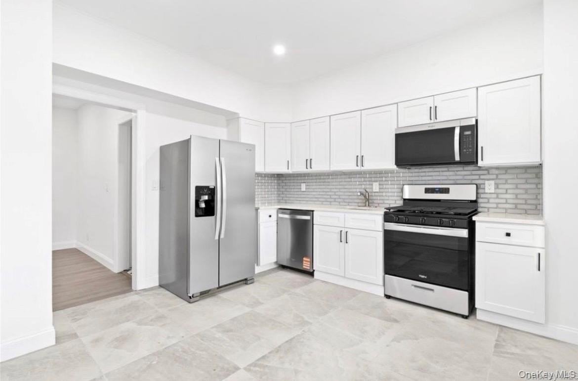 254 Charles Ave #1 - Photo 2 of 7