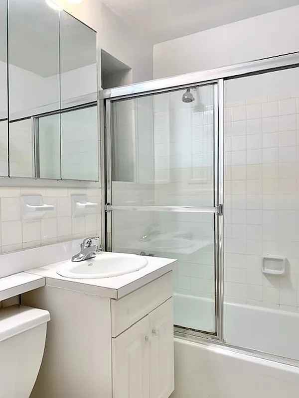323 E 83rd St #4A - Photo 5 of 5