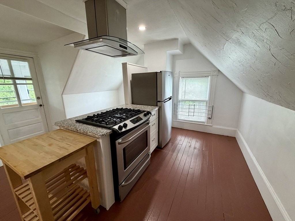 77 Nonotuck St #3 - Photo 5 of 18
