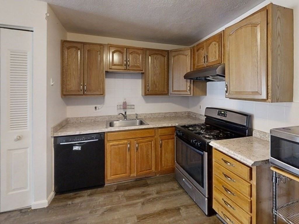 10 Kenmar Dr #41 - Photo 4 of 16