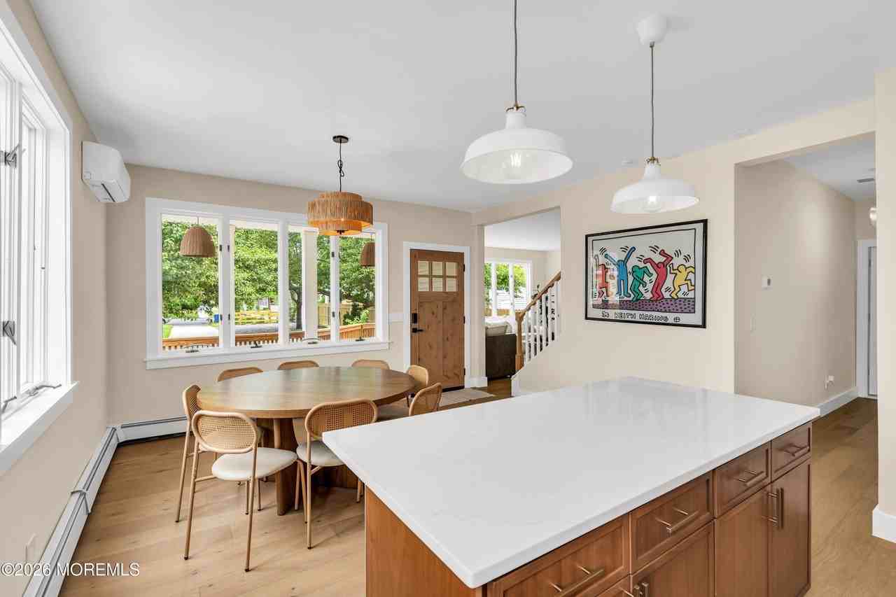 306 7th Ave - Photo 6 of 45