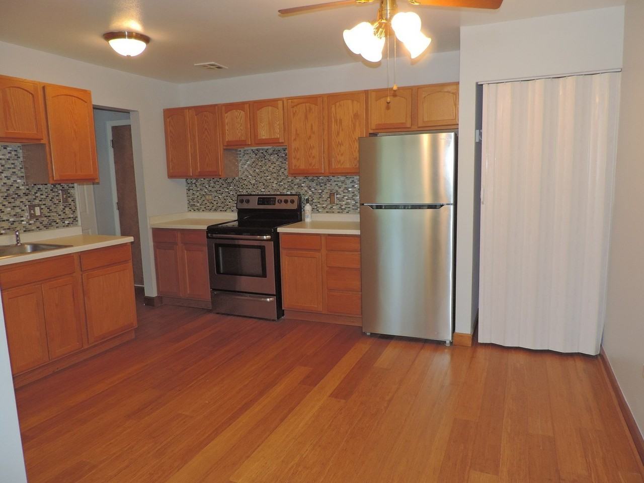 7425 Brookdale Dr #2-202 - Photo 4 of 13