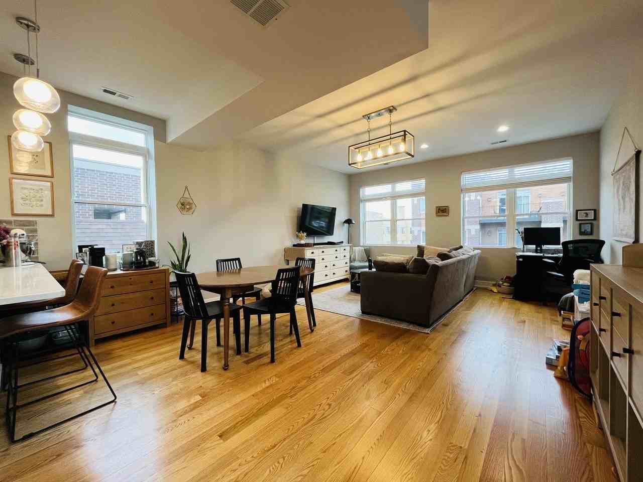 3253 N Elston Ave #4 - Photo 3 of 28