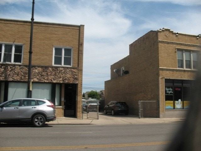 6046 W Irving Park Rd #2F - Photo 2 of 21
