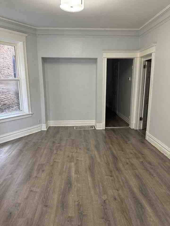 6344 S Eberhart Ave #1 - Photo 2 of 21
