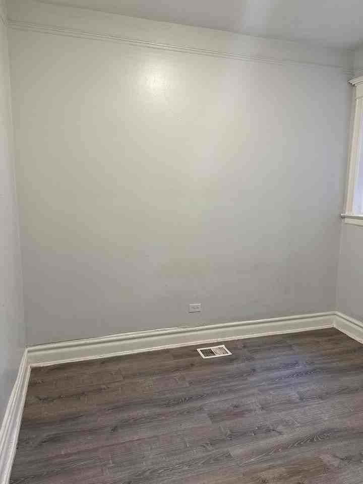 6344 S Eberhart Ave #1 - Photo 5 of 21
