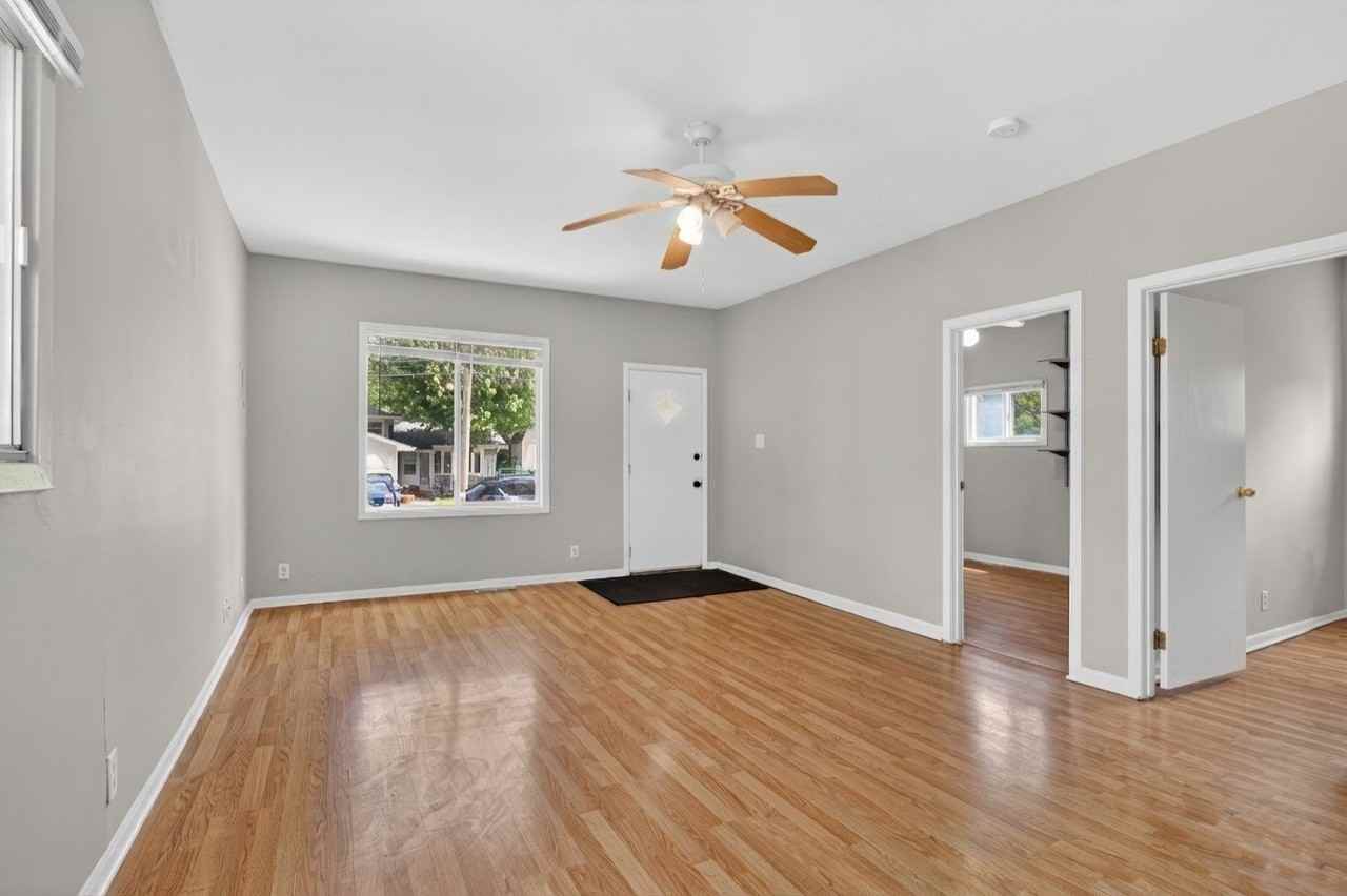 241 S Highland Dr - Photo 2 of 18