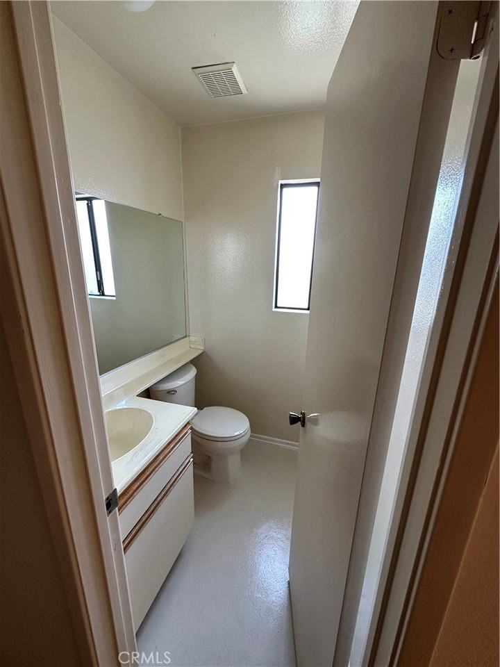 420 Milford St #F - Photo 7 of 23