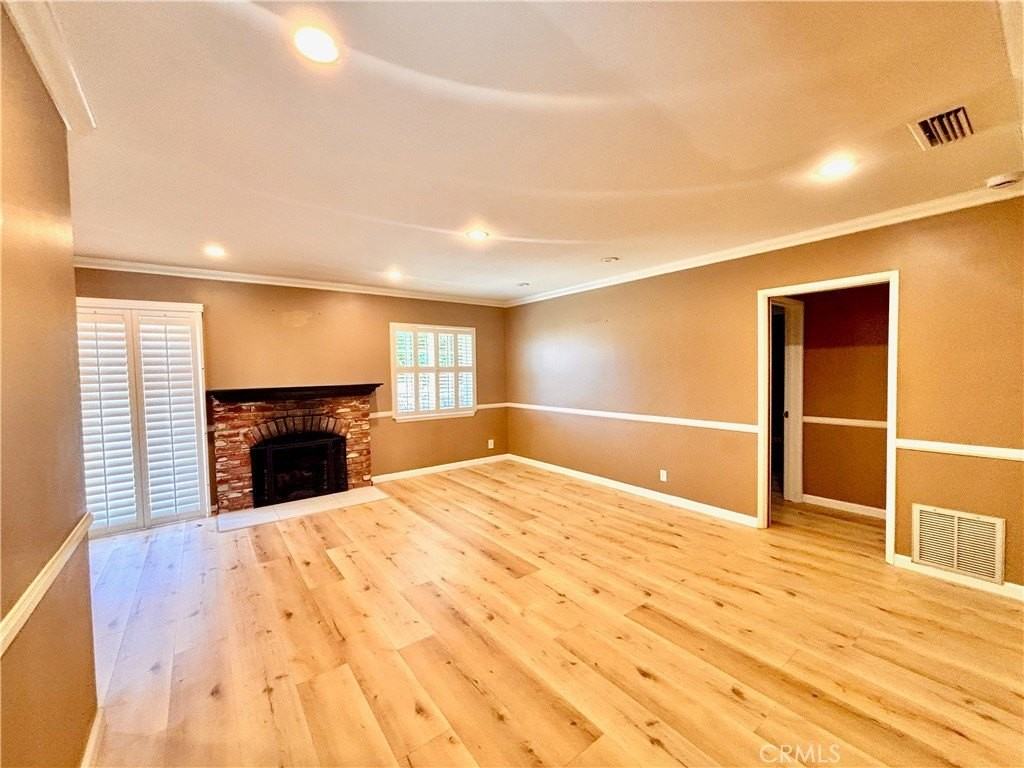 139 N Vecino Ave - Photo 3 of 34