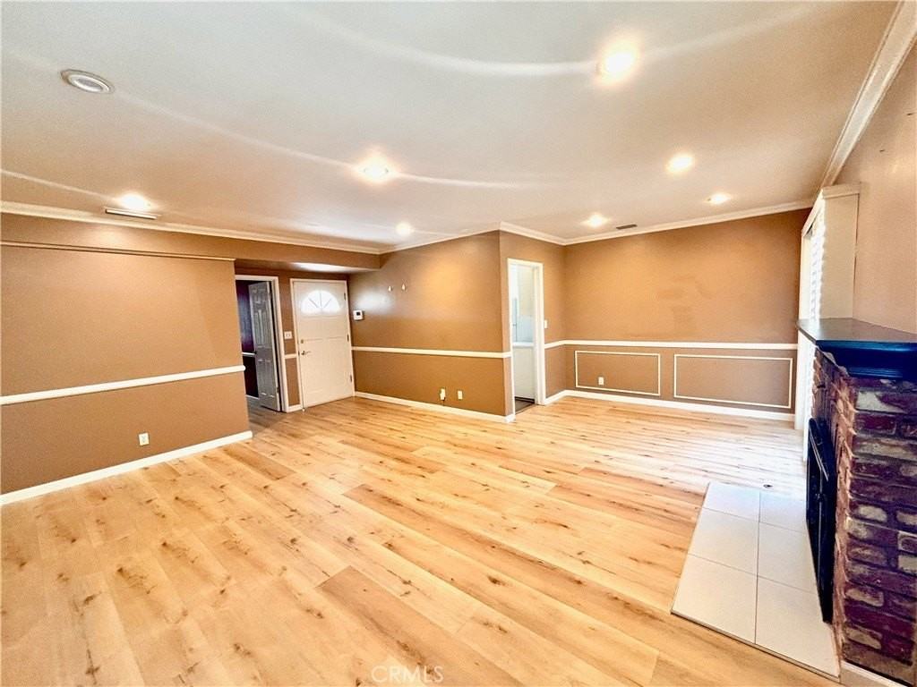 139 N Vecino Ave - Photo 5 of 34