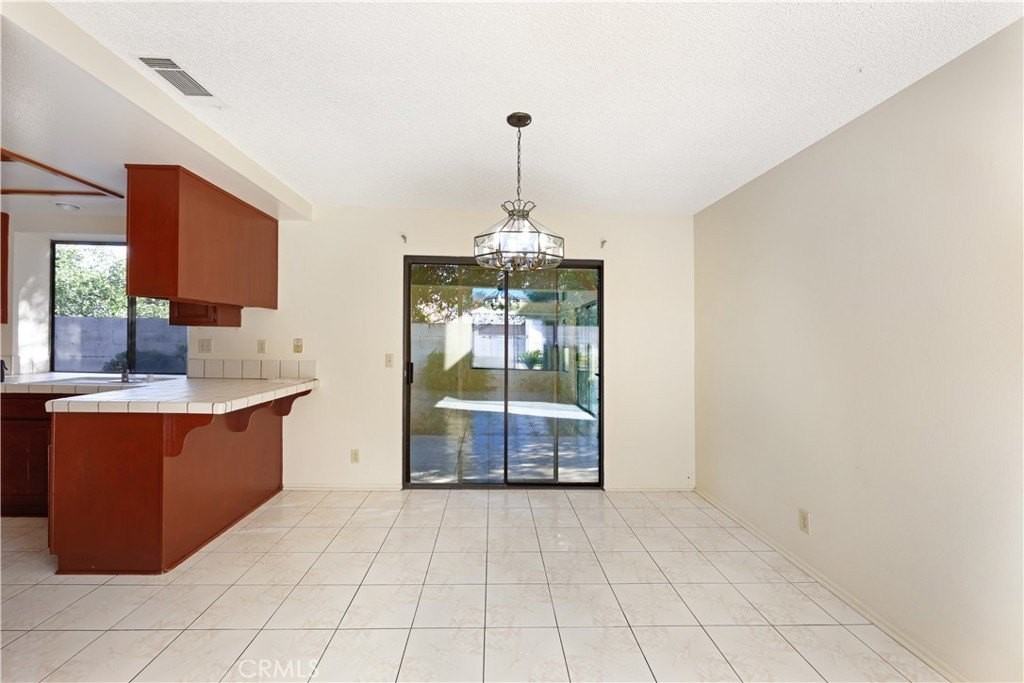 11251 Frankmont Ct - Photo 5 of 30