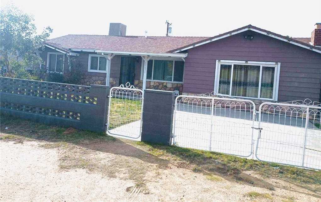 12639 Esther St - Photo 2 of 9