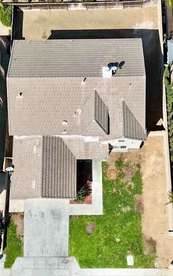 1562 Cheshire Dr - Photo 3 of 50