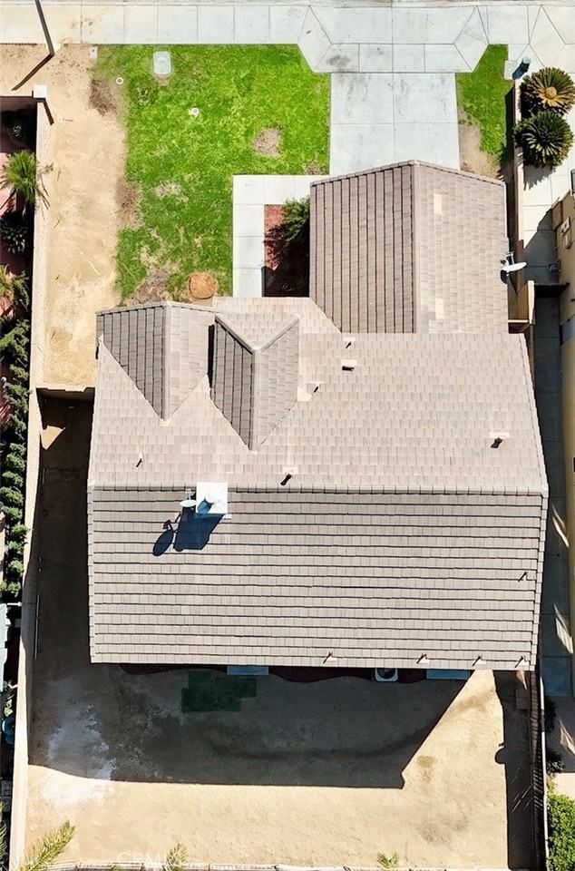 1562 Cheshire Dr - Photo 4 of 50
