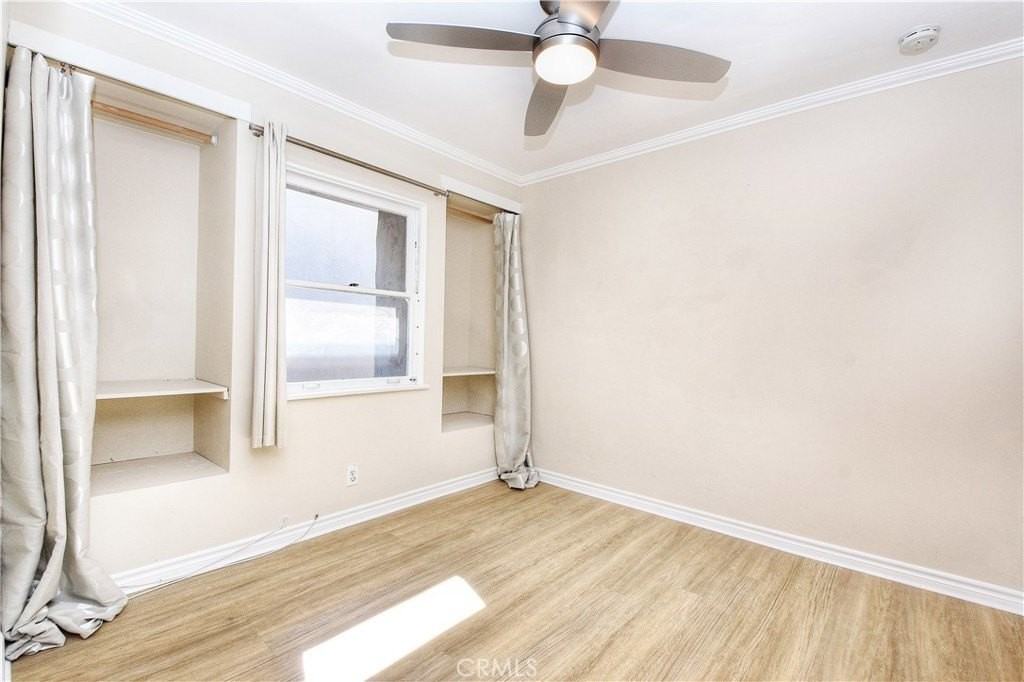 445 Bent St - Photo 4 of 18