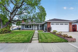 2730 S Poplar St - Photo 1 of 1
