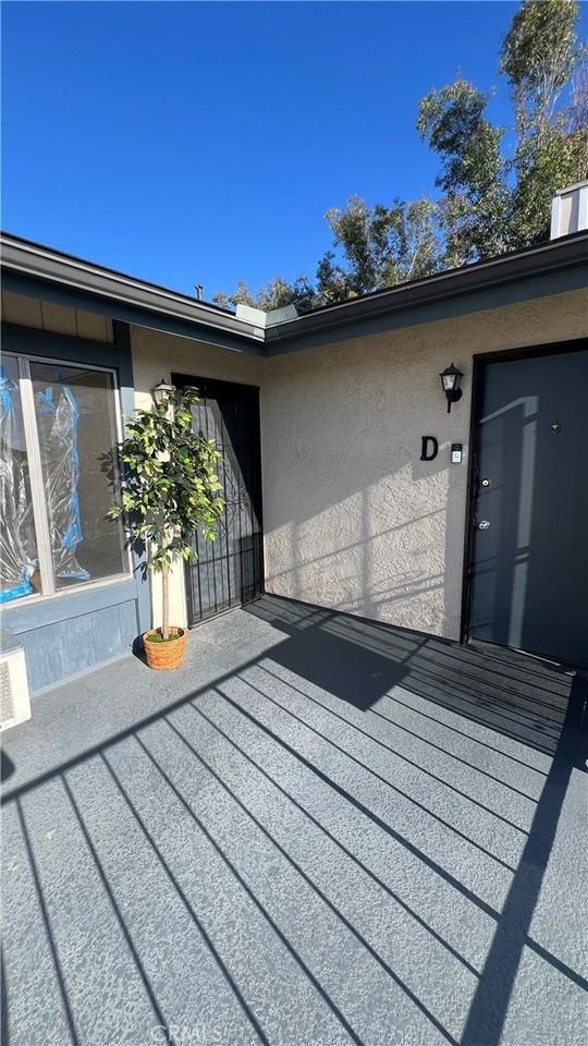 338 E Meats Ave - Photo 3 of 26
