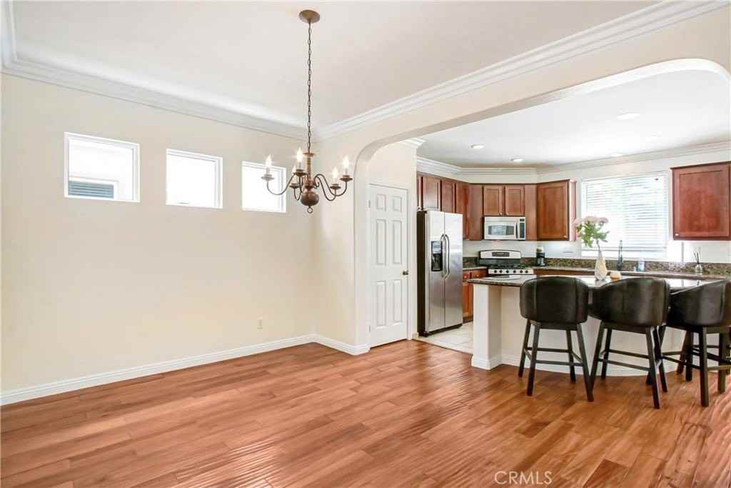 33561 Cedar Creek Ln - Photo 4 of 19
