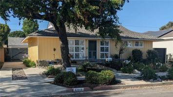 featured image of 6419 E Fairbrook St