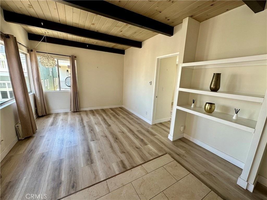 204 18th Pl - Photo 5 of 24