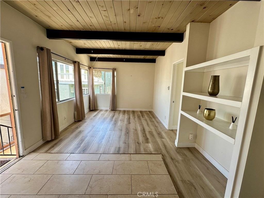 204 18th Pl - Photo 6 of 24