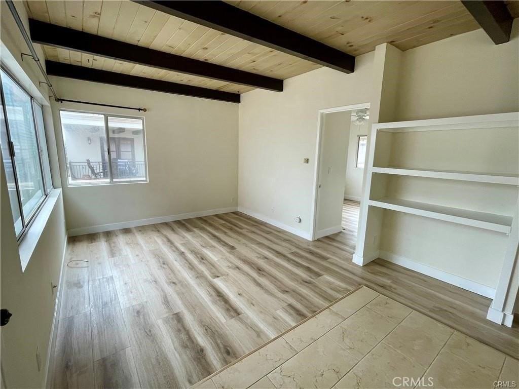 204 18th Pl - Photo 7 of 24