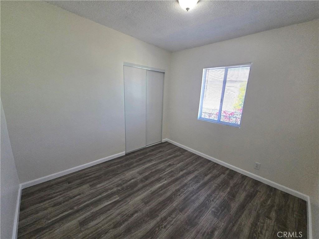 1140 W 120th St #8 - Photo 7 of 15