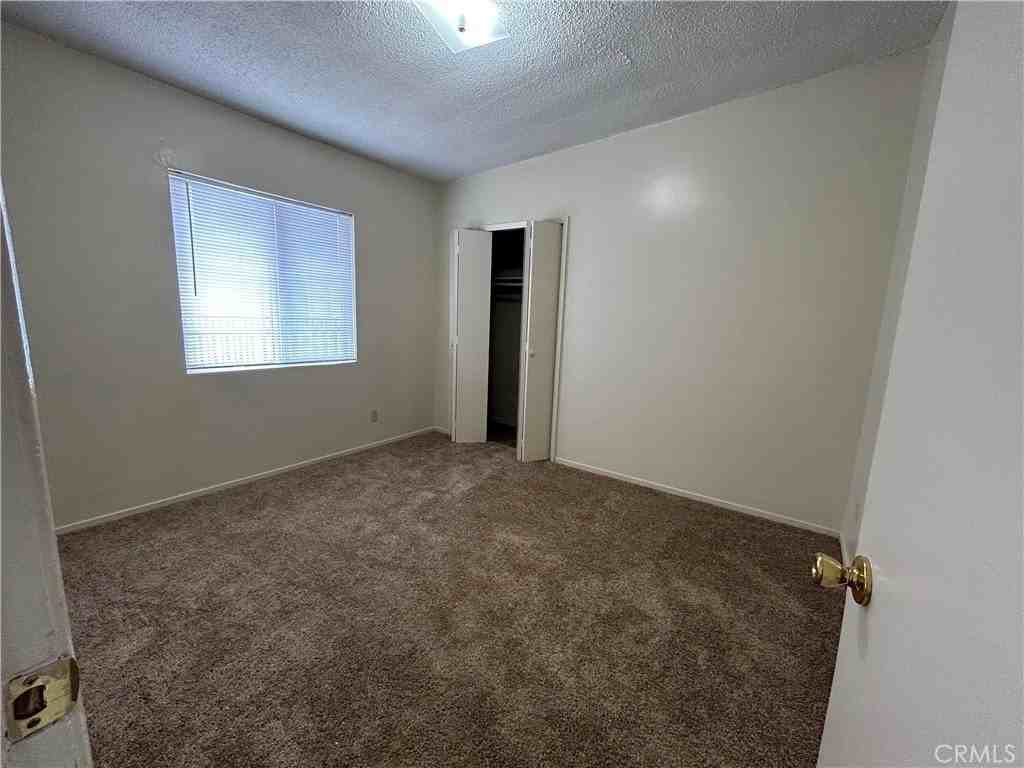 325 W Carson St #8 - Photo 6 of 8