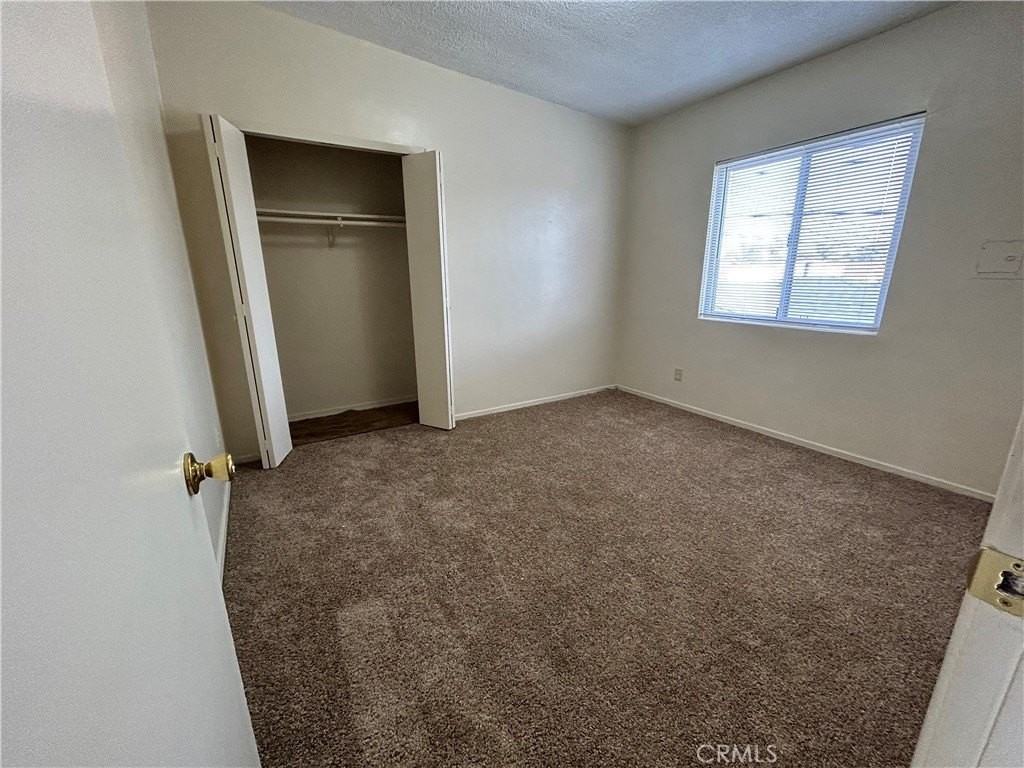 325 W Carson St #8 - Photo 7 of 8
